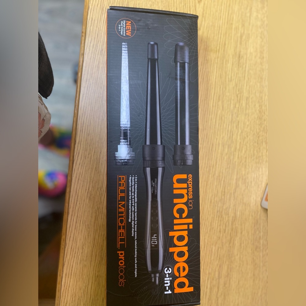 Paul Mitchell curling wand 1 inch attachment only